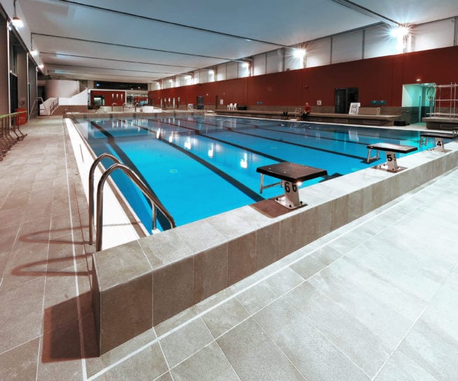Et aussi — Piscine intérieure avec bassin olympique